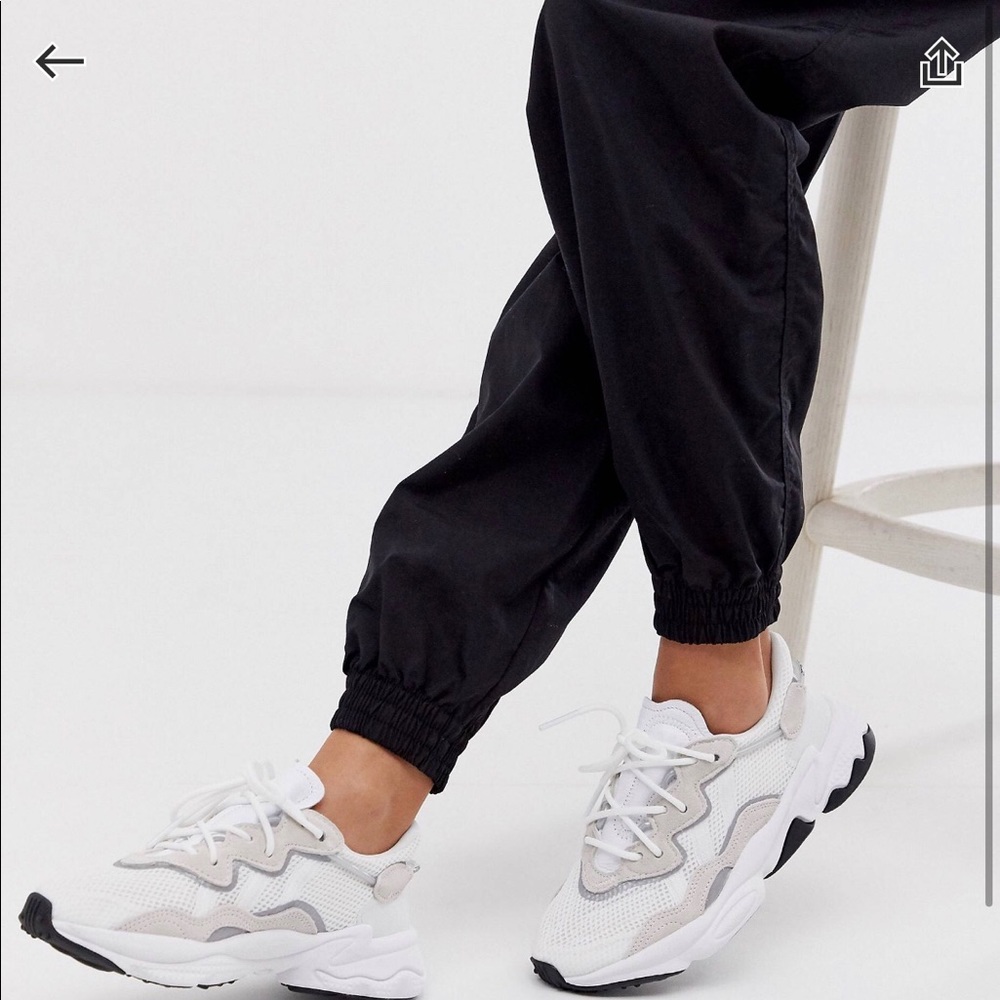 Adidas Ozweego Sneakers